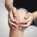 ból kolana u dziecka